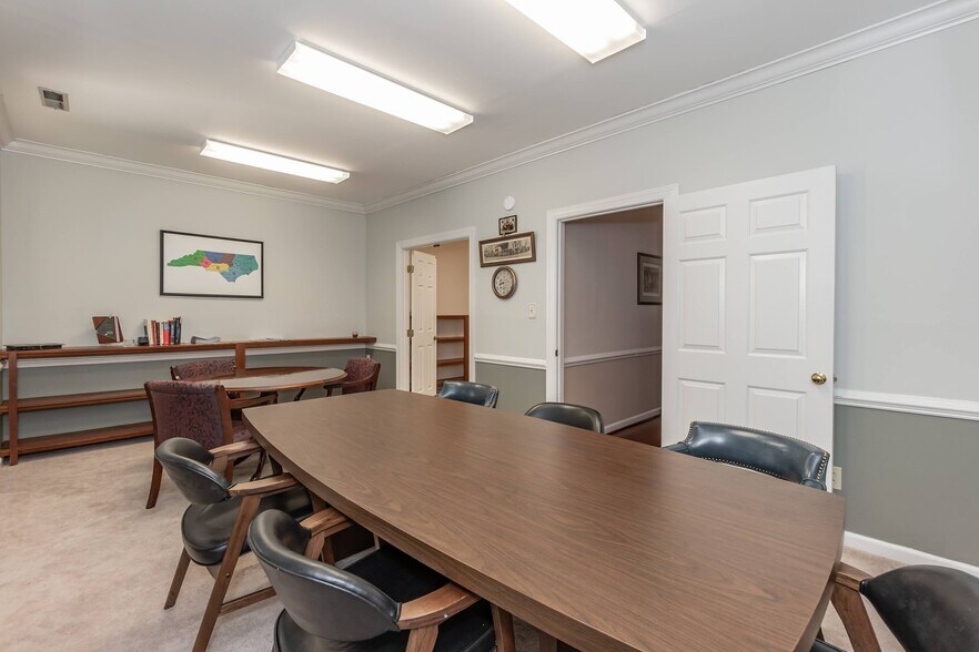 More Photos Of 5854-5862 Faringdon Pl, Raleigh Office For Lease