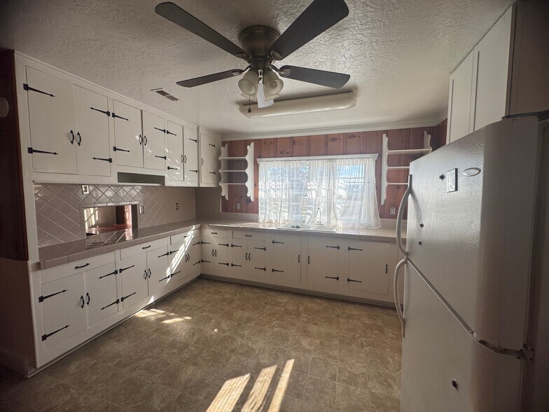 More Photos Of 8385 AL Highway 144, Alexandria Office Residential For Sale