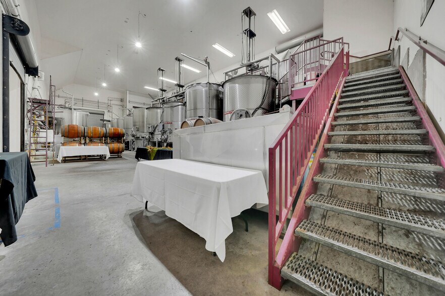 More Photos Of 5200 Di Arie Road, Mount Aukum Winery Vineyard For Sale
