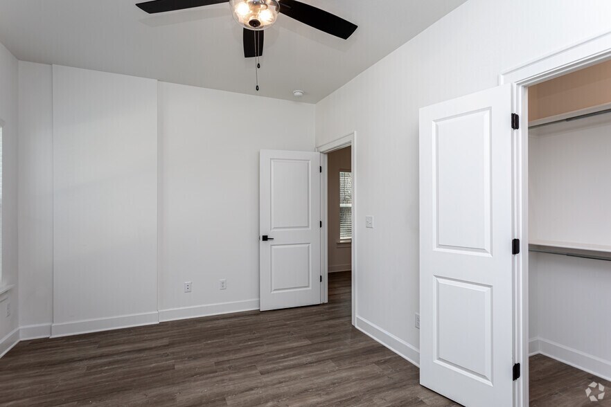 More Photos Of 1333 & 1339 W Mount Comfort Rd, Fayetteville Apartments For Sale