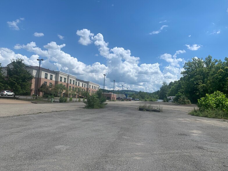 Primary Photo Of 1901 Bryant, Morgantown Land For Sale