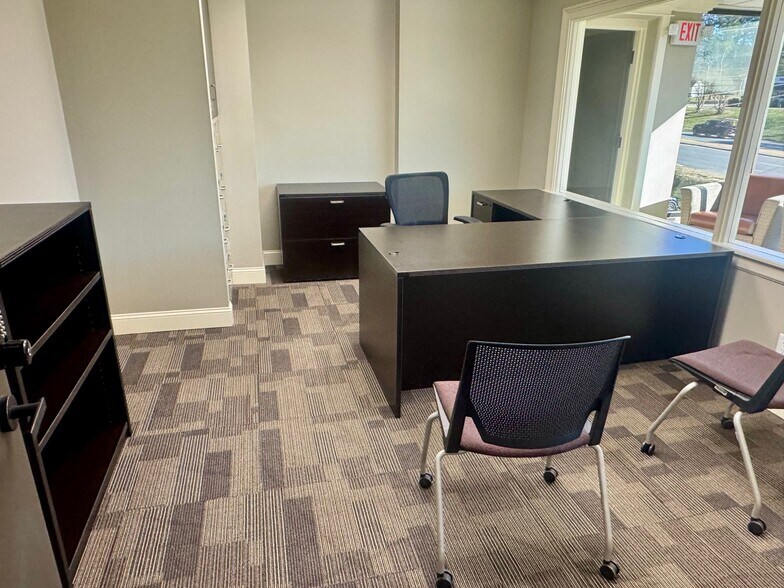 More Photos Of 6021 Wilkinson Blvd, Belmont Office Residential For Lease