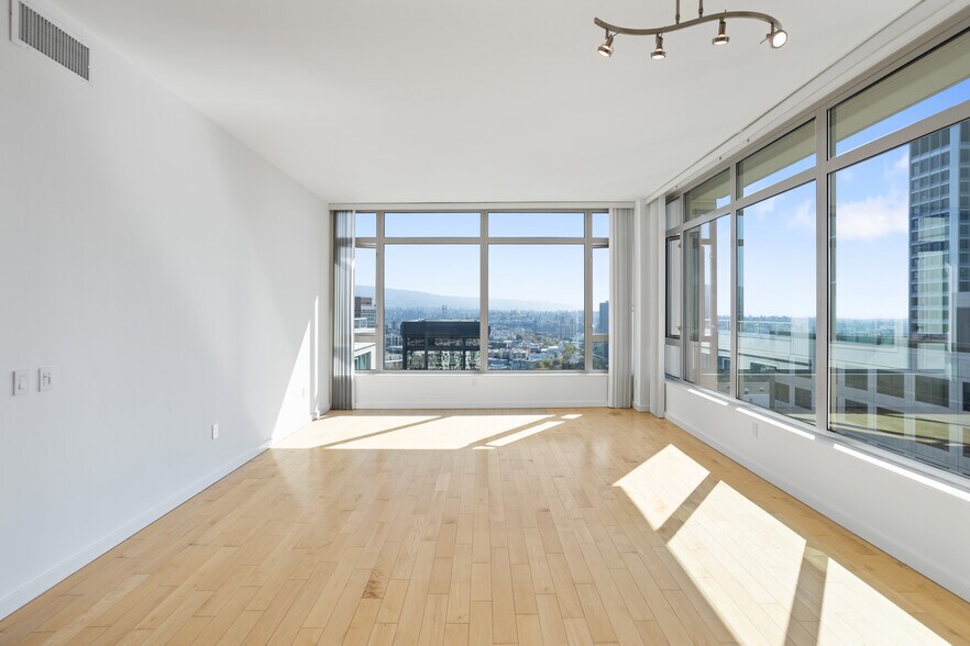 More Photos Of 100 Grand Ave, Oakland Apartments For Lease