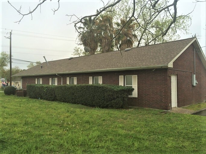 More Photos Of 607 Aldine Mail Route Rd, Houston Religious Facility For Sale