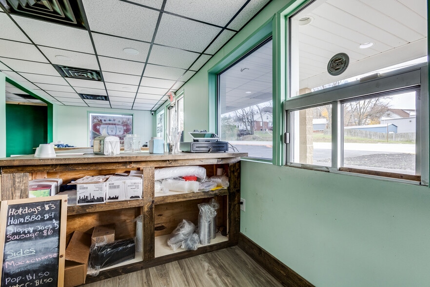 More Photos Of 702 Industrial Blvd, Latrobe Freestanding For Sale