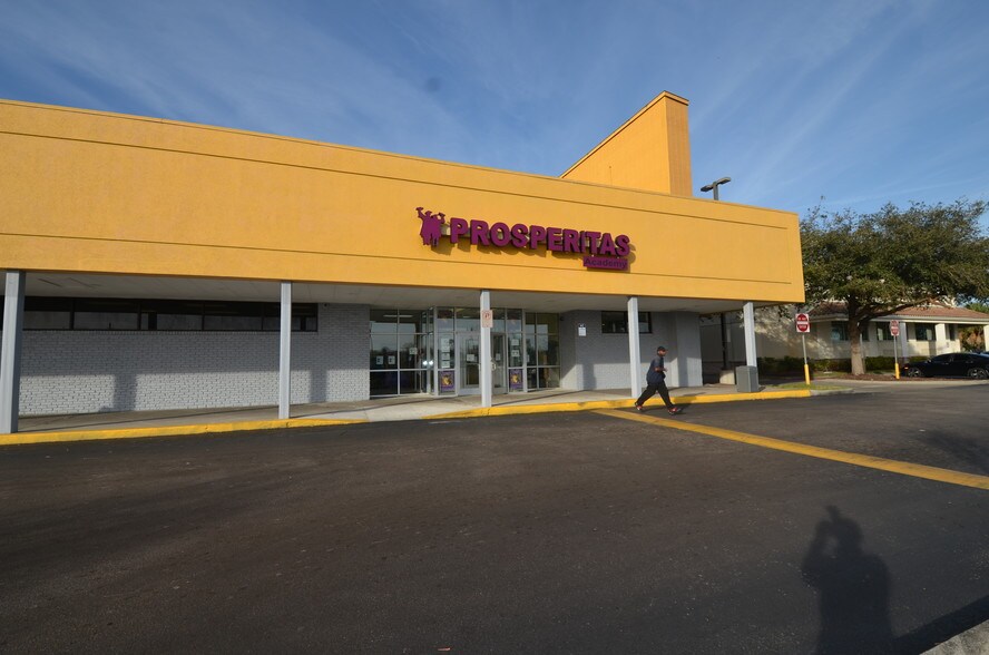 Primary Photo Of 4502-4670 S Orange Blossom Trl, Orlando Unknown For Lease