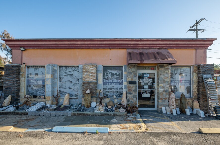 More Photos Of 6887 Philips Hwy, Jacksonville Freestanding For Lease