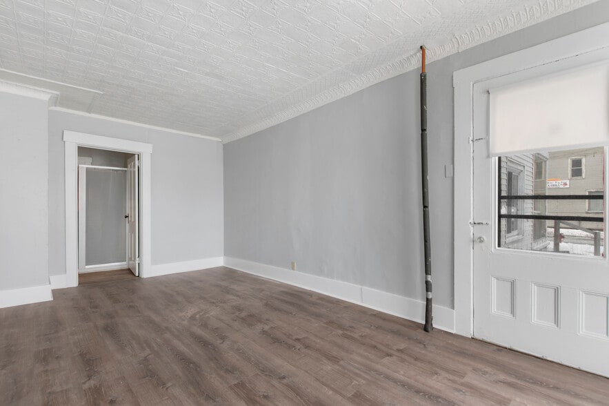 More Photos Of 4 Elm St, Lancaster Apartments For Sale