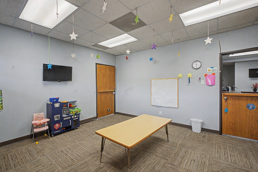 More Photos Of 2111 Skyline Dr, Mesquite Religious Facility For Sale