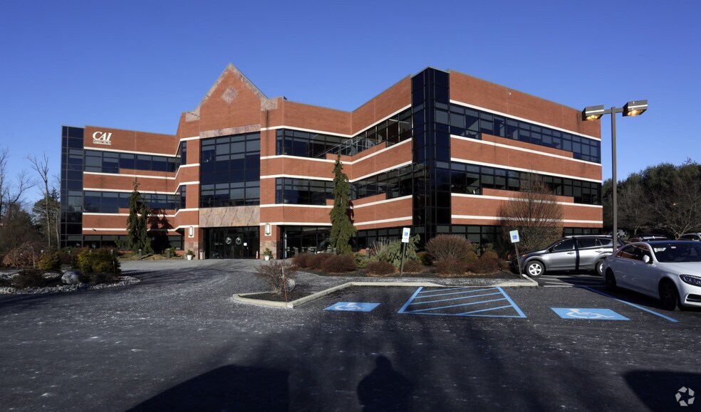More Photos Of 1390 Ridgeview Dr, Allentown Office For Lease