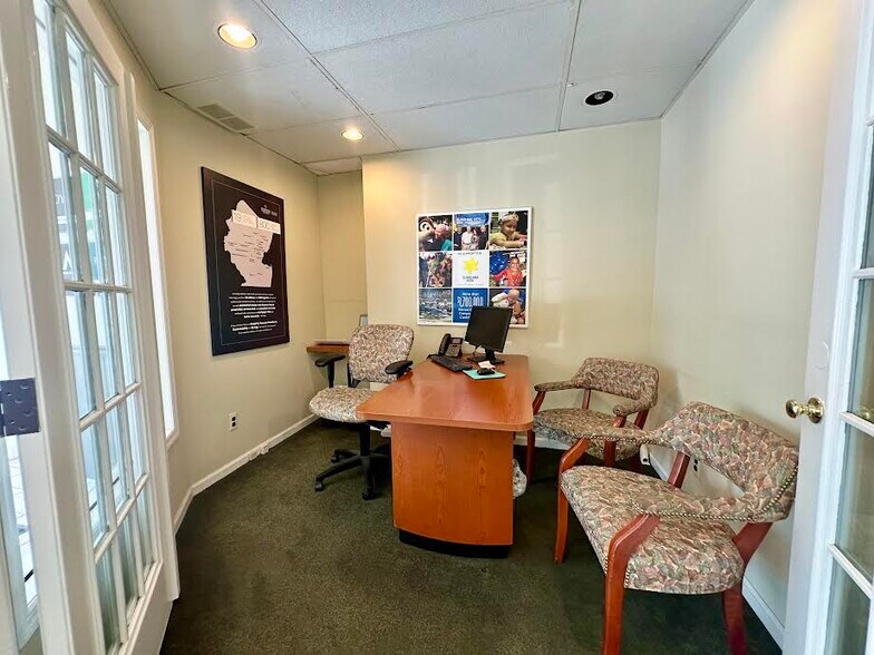 More Photos Of 528-538 Bloomfield Ave, Verona Storefront For Lease