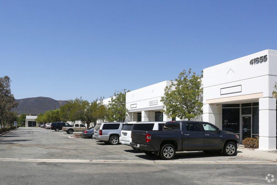 More Photos Of 41655 Reagan Way, Murrieta Warehouse For Lease