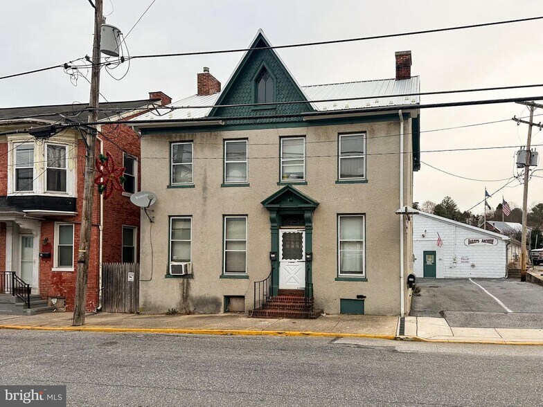 More Photos Of 12 Manchester St, Glen Rock Specialty For Sale