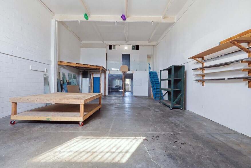 More Photos Of 650 N Broad Ave, Wilmington Warehouse For Sale