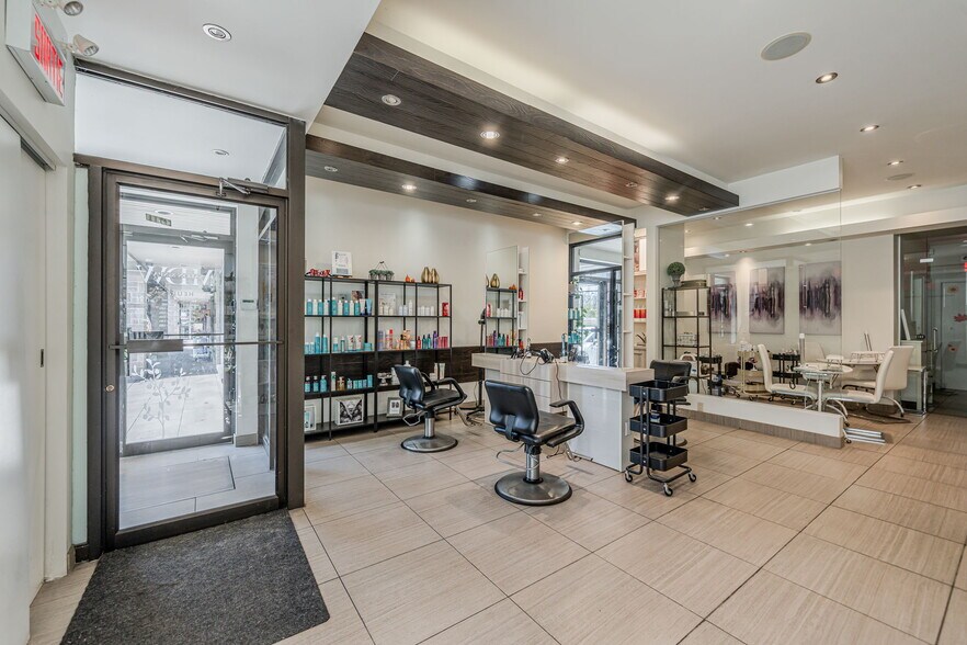 More Photos Of 19777-19795 Ch Sainte-Marie, Kirkland Storefront For Lease