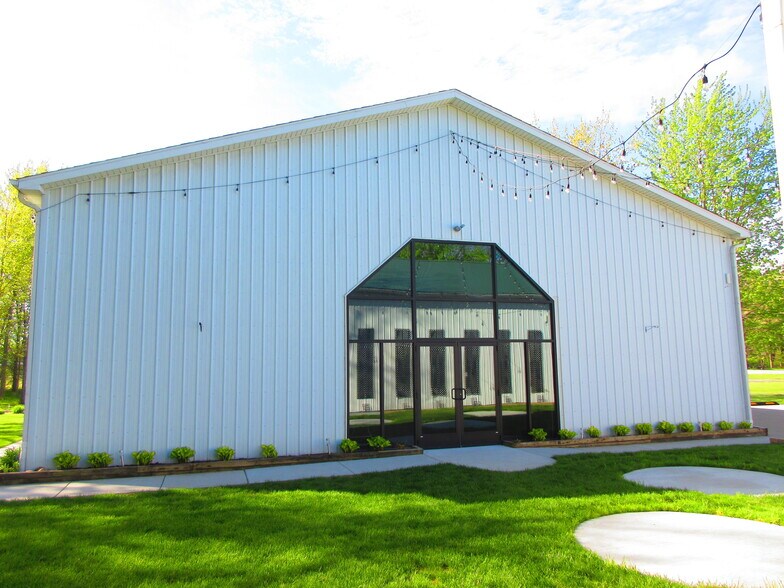 More Photos Of 14130 N Saginaw Rd, Clio Warehouse For Sale