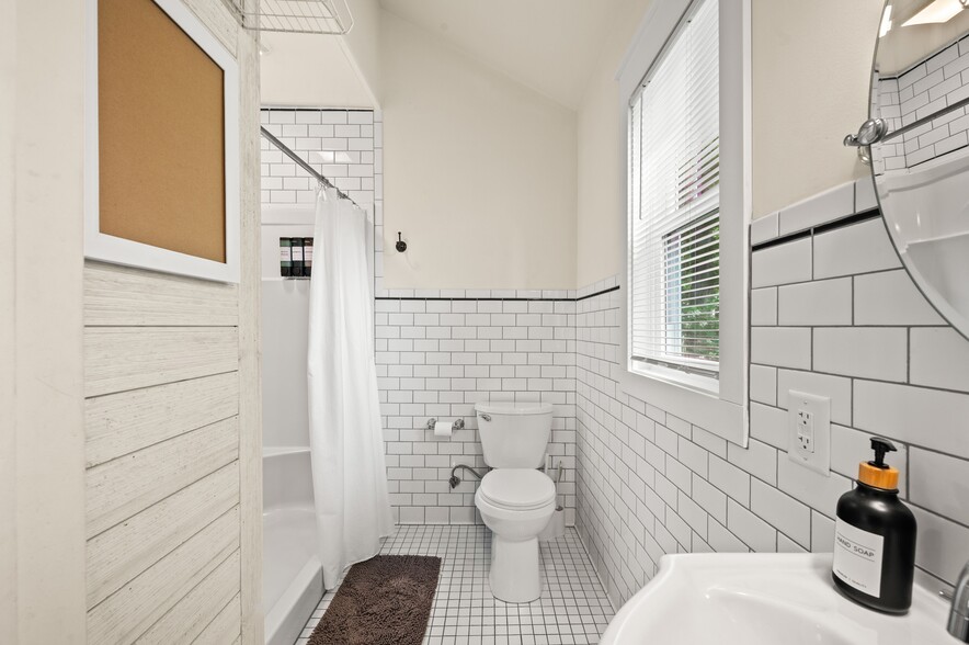 More Photos Of 5358 Paw Paw Lake Rd, Coloma Apartments For Sale