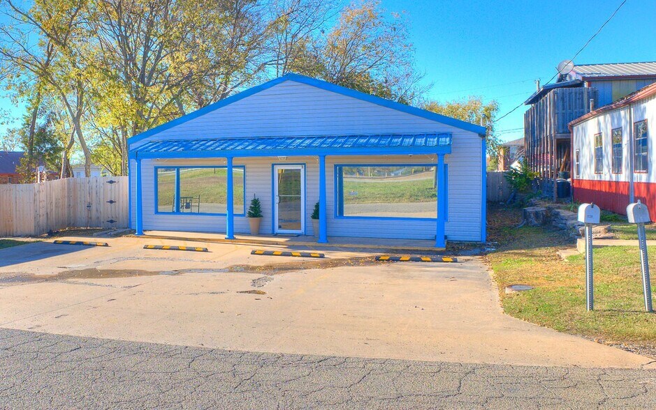 Primary Photo Of 305 S Chickasaw Ave, Claremore Daycare Center For Sale