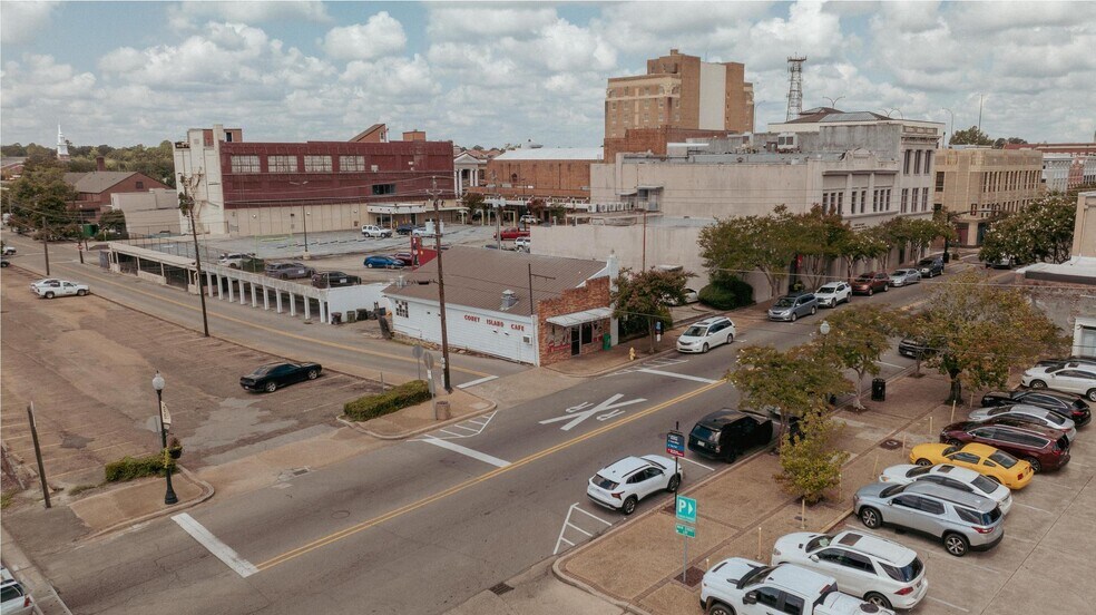 More Photos Of 400 N Main St, Hattiesburg General Retail For Sale