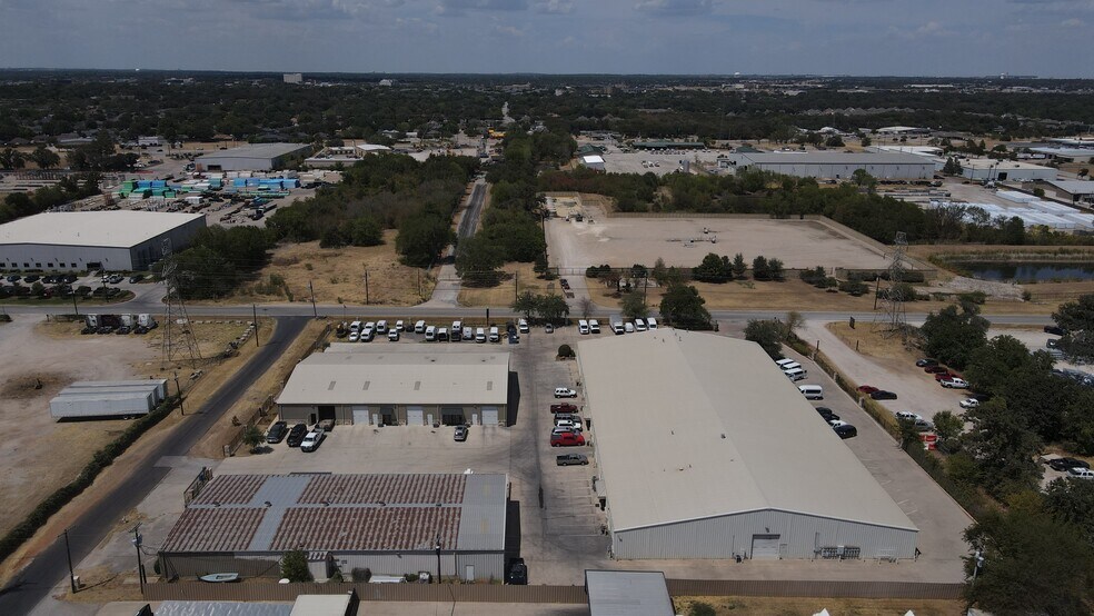 More Photos Of 3628 Liston Ln, Euless Unknown For Lease