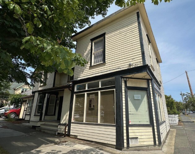 Primary Photo Of 607 Vancouver St, Victoria Office For Sale