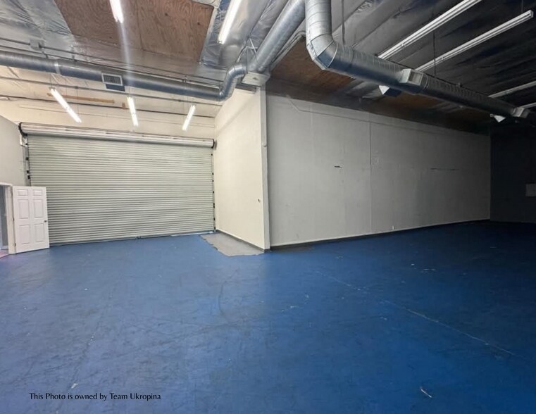 More Photos Of 2610-2622 E Foothill Blvd, Pasadena Warehouse For Lease
