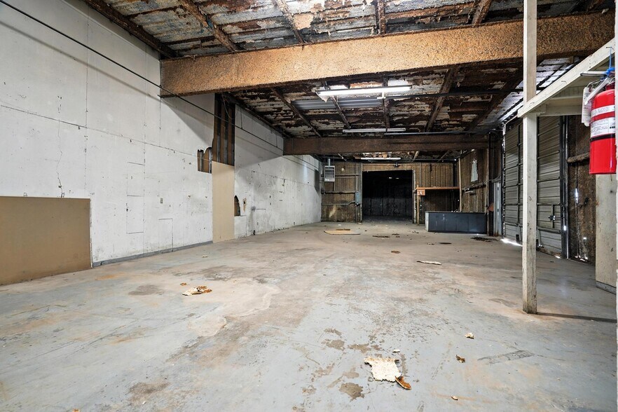 More Photos Of 926 Energy Dr, Abilene Warehouse For Lease