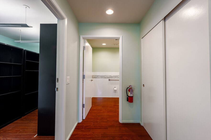 More Photos Of 189-193 S Civic Dr, Palm Springs Medical For Sale