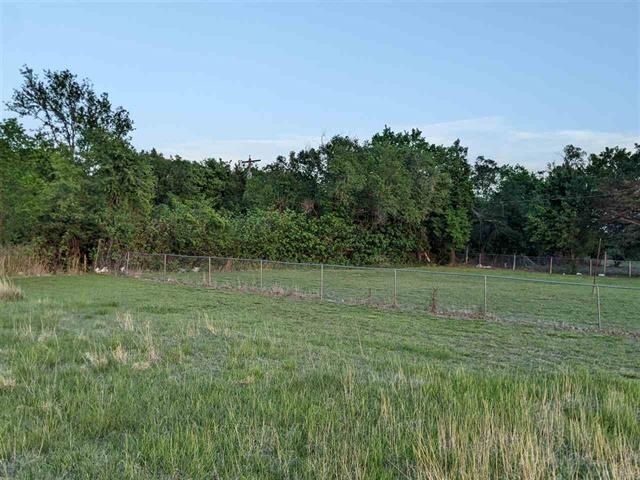 More Photos Of 211 Prospect Ave, Ponca City Land For Sale