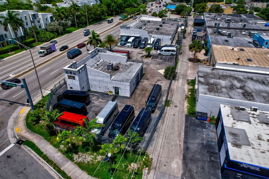 More Photos Of 925 W Broward Blvd, Fort Lauderdale Auto Dealership For Lease