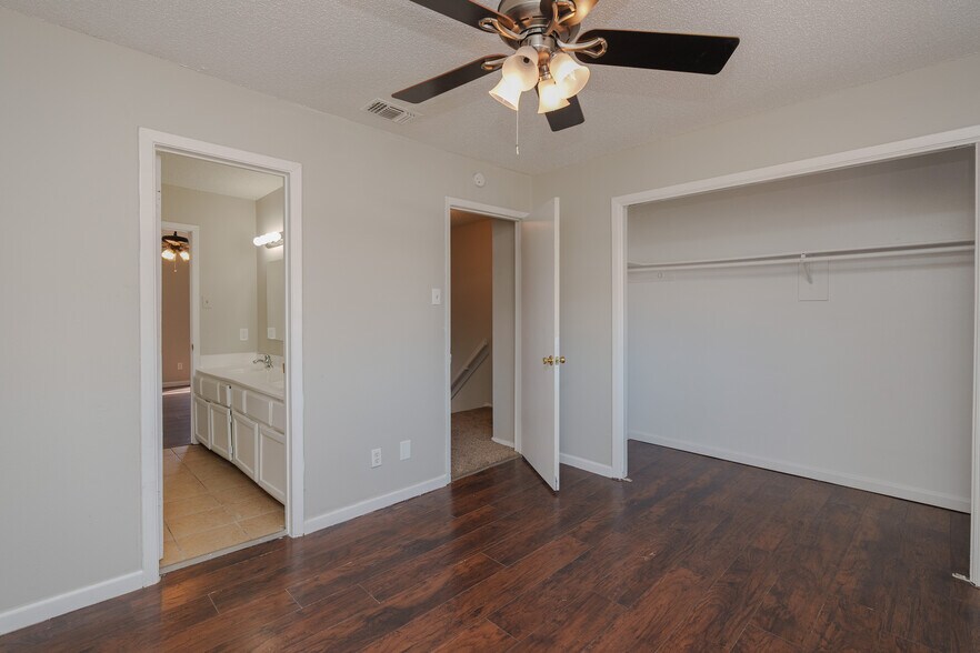 More Photos Of 2813 Wimbledon Ct, Garland Apartments For Sale