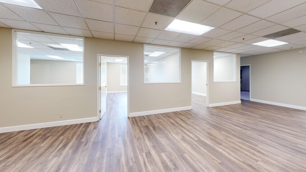 More Photos Of 1415 W Magnolia Blvd, Burbank Office Residential For Sale