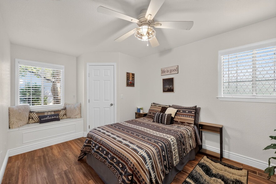 More Photos Of 219 Persifer St, Folsom Specialty For Sale