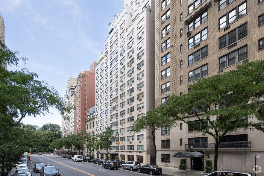 More Photos Of 11 E 86th St, New York Apartments For Sale