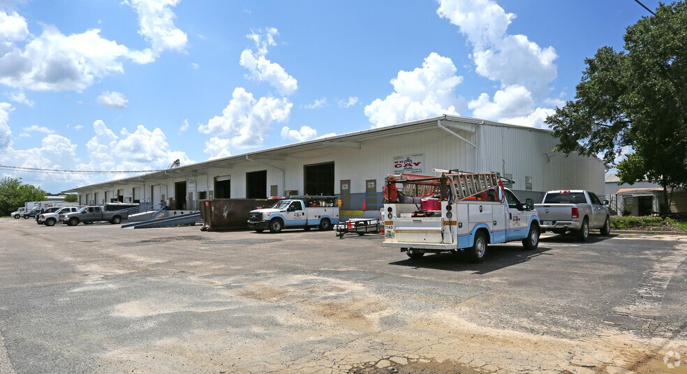 Primary Photo Of 572-2 Appleyard Dr, Tallahassee Warehouse For Lease