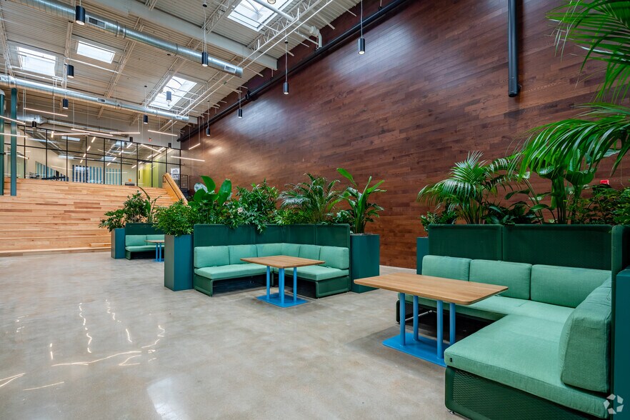 More Photos Of 3040 Sidco Dr, Nashville Office For Lease