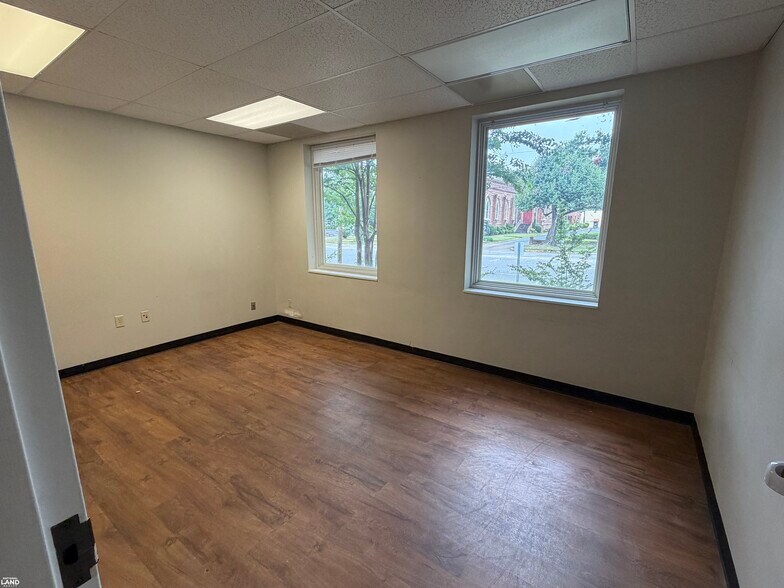 More Photos Of 1505 Blanding St, Columbia Schools For Sale