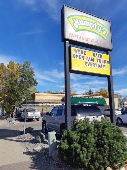 More Photos Of 205 Scenic Dr S, Lethbridge Restaurant For Sale