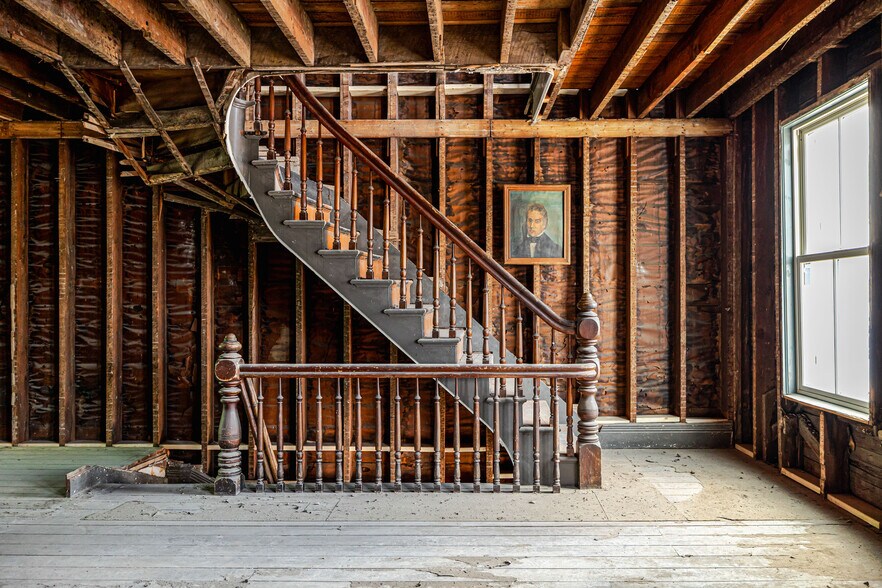 More Photos Of 744 Warren St, Hudson Storefront Retail Residential For Sale