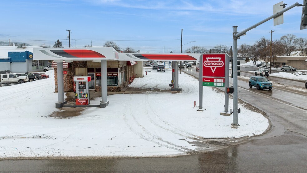 More Photos Of 196 3rd Avenue East N, Kalispell Service Station For Sale