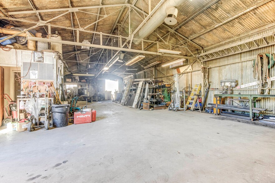 More Photos Of 5005 E Slauson Ave, Vernon Warehouse For Sale