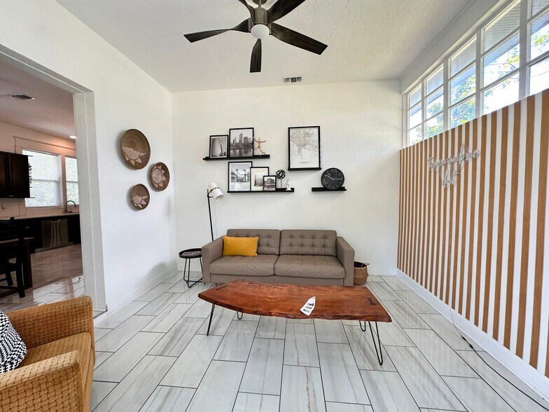 More Photos Of 3105 W Spruce St, Tampa Apartments For Sale