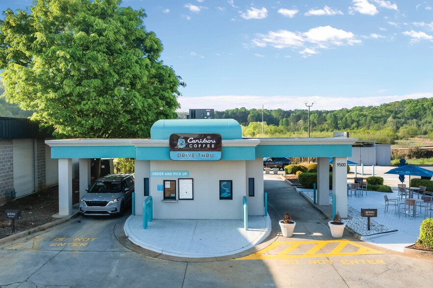 Primary Photo Of 9500 Hwy 92, Woodstock Fast Food For Sale