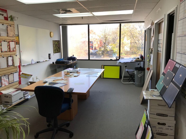 More Photos Of 108 Main St, Norwalk Medical For Lease