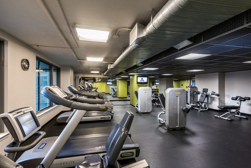 More Photos Of 8710 Cameron St, Silver Spring Apartments For Lease