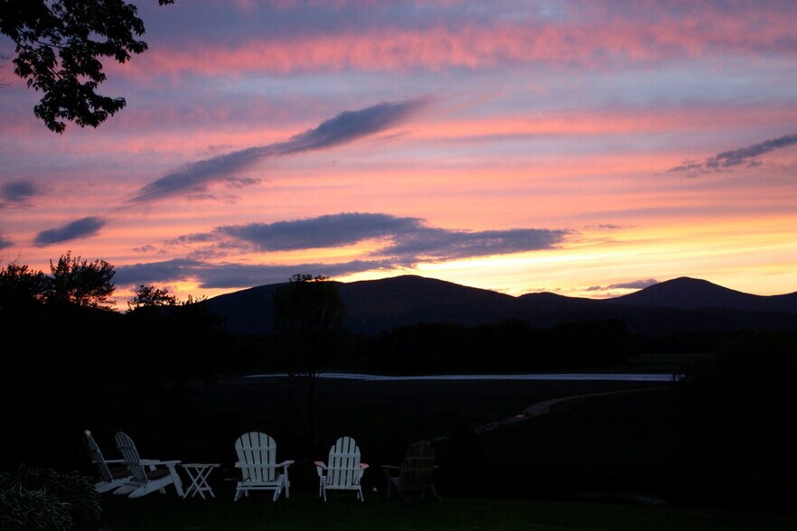 More Photos Of 548 Main St, Fryeburg Hotel For Sale