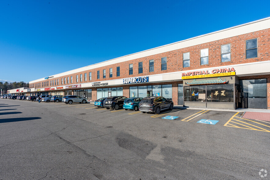 Primary Photo Of 220 Maine Mall Rd, South Portland Storefront For Lease