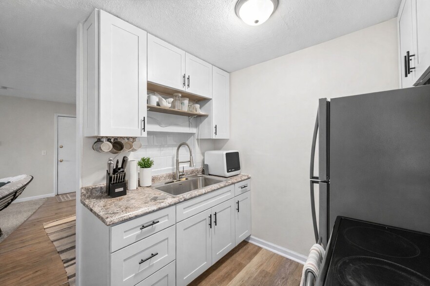 More Photos Of 540 W College St, Oberlin Apartments For Sale