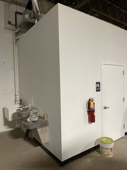 More Photos Of 1341 Hughes Ford Rd, Frederick Light Manufacturing For Sale