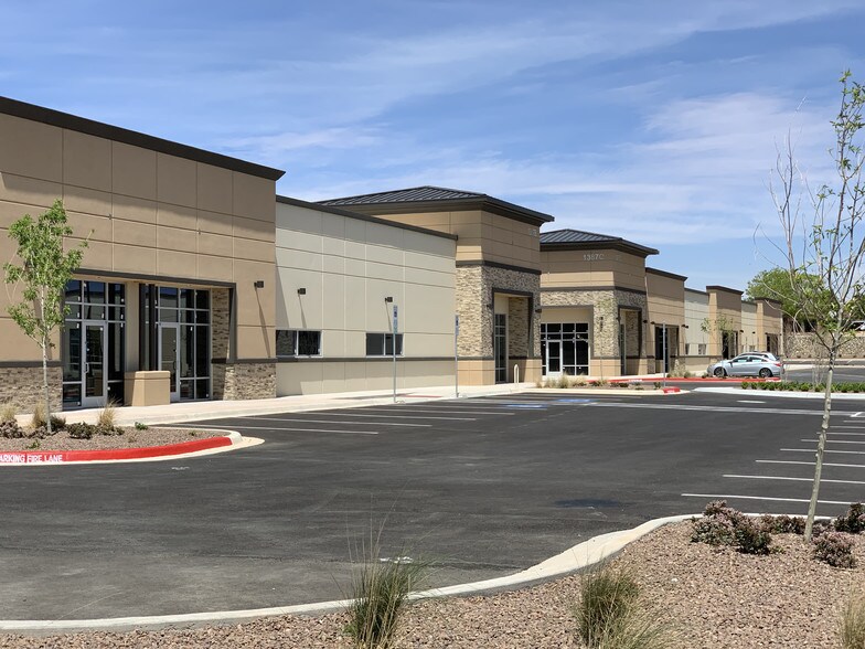 More Photos Of 1387 George Dieter Dr, El Paso Medical For Lease